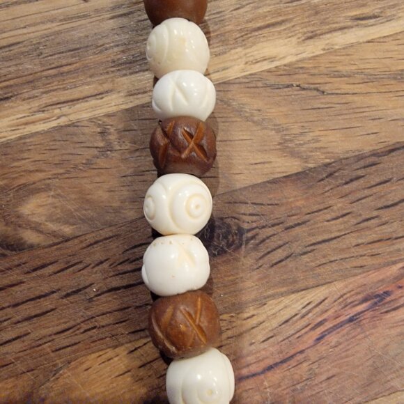 Mix Bone 12x35MM Carved Bead 21PC Strand Halcraft Bead Gallery - Picture 3 of 8